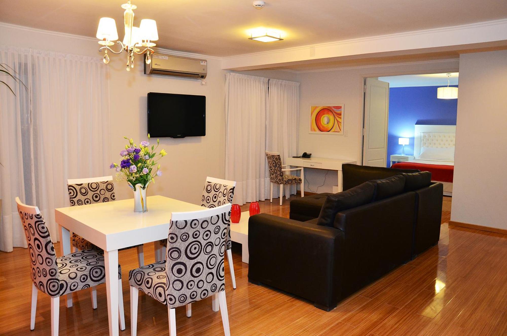 Le Parc Hotel & Suite Villa María Eksteriør billede