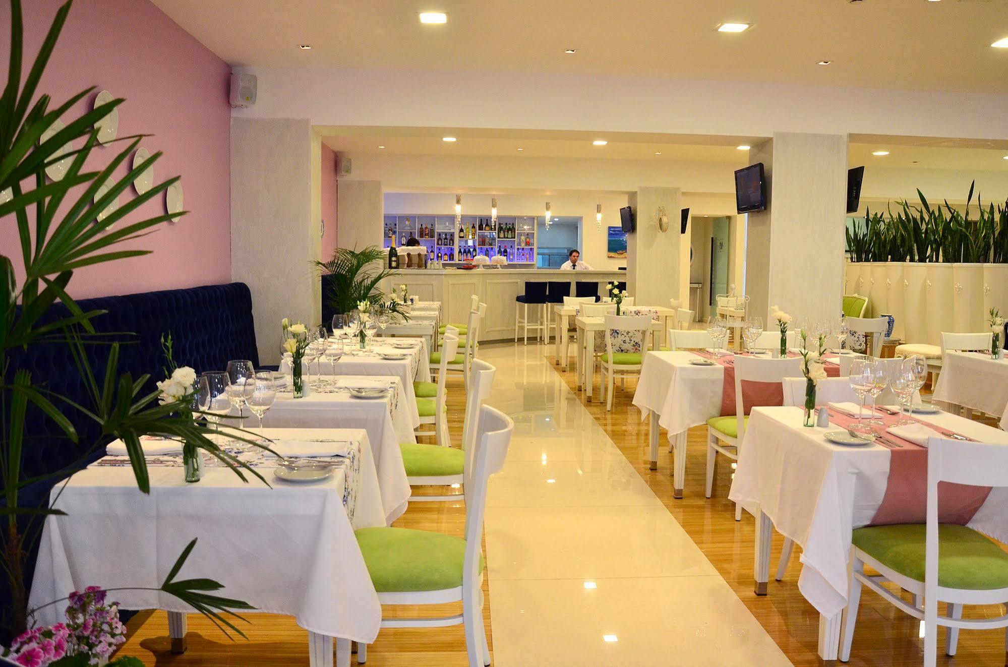 Le Parc Hotel & Suite Villa María Eksteriør billede